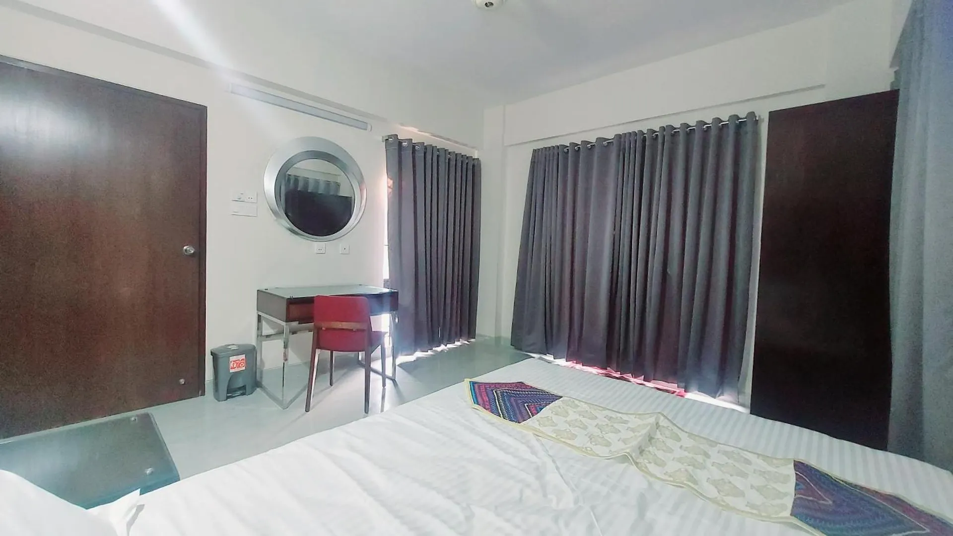 Luxurious Apartment At 다카