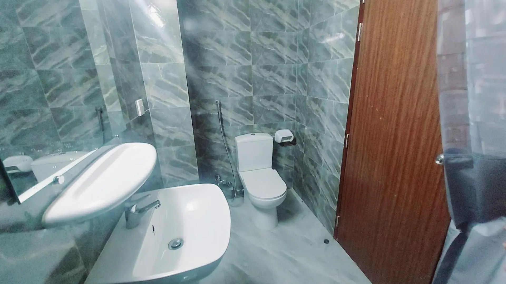 Luxurious Apartment At 다카